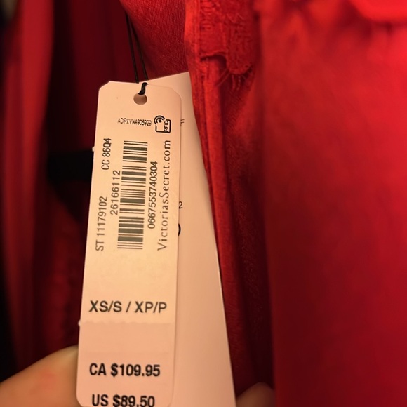 Victoria’s Secret Silk Robe and Lace Teddy Lingerie - Picture 7 of 7